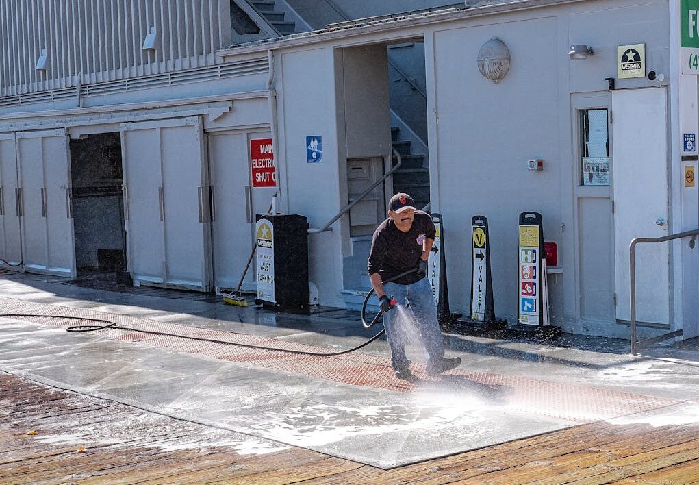 Pressure Washing Aliso Viejo